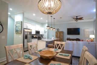Latitudes ‘N Attitudes - Gulf Shores - 4