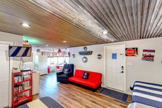 Cottonwood Cottage on Lake LBJ - Kingsland - 3