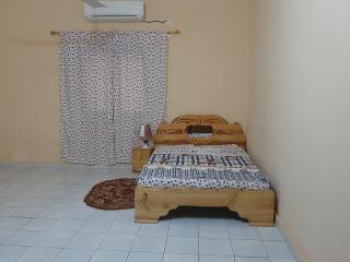Villa Chambre B climatisée douche Cuisine salon - Bamako - 4