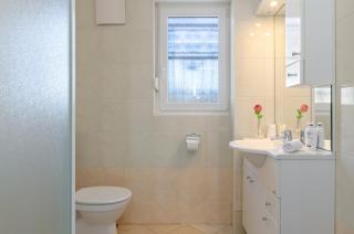 Seaside Guesthouse by JR City Apartments - Jadranovo - 3