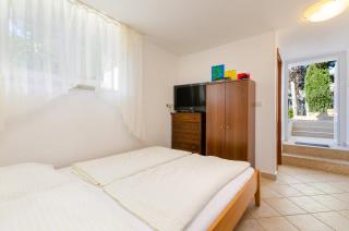 Seaside Guesthouse by JR City Apartments - Jadranovo - 2