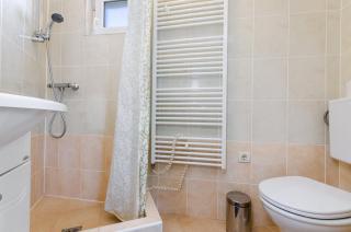 Seaside Guesthouse by JR City Apartments - Jadranovo - 7