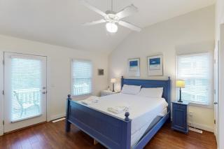 Down by the Sea 408 - Corolla - 5