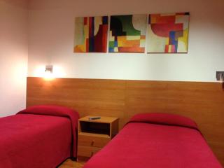Hostal Madrazo - 7