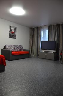 Апартаменти по проспекту Поля будинок 90 - 5