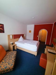 Hotel Silberhorn - Nuremberg - 2