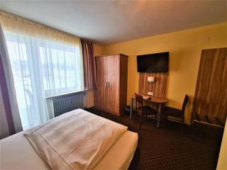 Hotel Silberhorn - Nuremberg - 4
