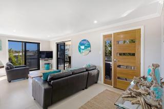 Tomaree Road 16 - 3