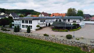 Landhotel Weserblick - Beverungen - 9