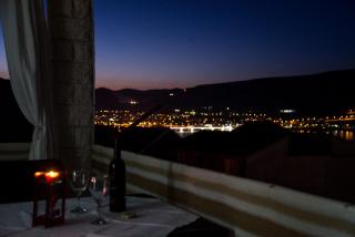 Holidays Apartments Slanada with Terrace and Sea View, Near the Beach & Town Trogir, Free Parking, Quiet Place on Peninsula Čiovo - Trogir - 9