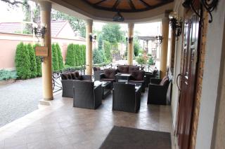 Charda Hotel - Uzhhorod - 1