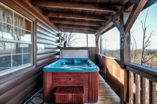 Amazing Views! Hot Tub,Pool Table,Fireplace,Relax! - Gatlinburg - 9