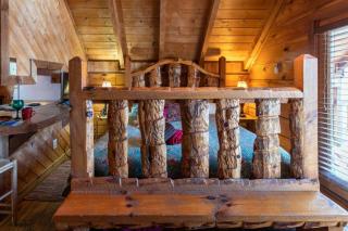 Cute Studio Cabin! Views! Private. Hot Tub. Relax! - Sevierville - 9