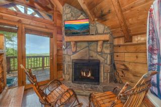Cute Studio Cabin! Views! Private. Hot Tub. Relax! - Sevierville - 5