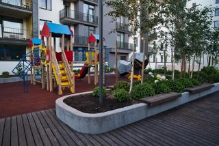 Free parking, Gym & Security, Air conditioner, kitchen & washing machine, children's playground, 4K OLED TV & HighSpeed WiFi, Skyline view balcony in CENTRAL location - Riga - 2