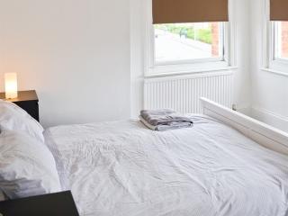 Corner House apartment - Worthing - 2