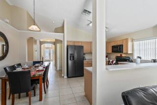 South Facing Pool Deck - Private Outlook - Game Room - Family Friendly - Nr Disney - Orlando - 2