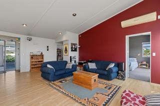 Restful Ruakaka - Ruakaka Holiday Home - Ruakaka - 2