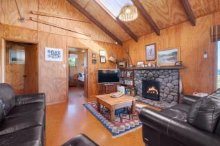 Lakeside Lodge - Tauranga Taupo Holiday Home - Kuratau - 1