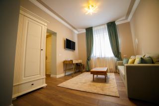 Garrison's Suites - 5