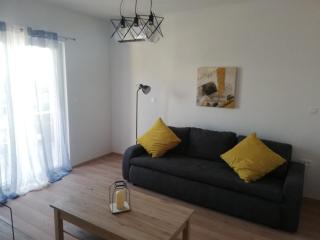Home4U - Brodarica - 4