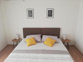 Home4U - Brodarica - 1