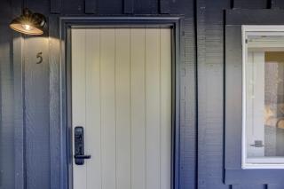 South Lake Chalet-Boutique Suite-Minutes to Heavenly & Lake Tahoe - South Lake Tahoe - 8