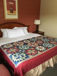 Hope Inn - Lenox - 1