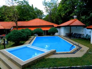 Jayasinghe Holiday Resort - Kataragama - 0