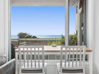 Point Grey Apartment 7 - Lorne - 2