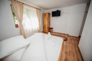 Casa Cristalul Muntilor - 2