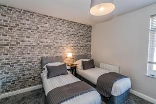 Cannock Hotel Apartments - Cannock - 6
