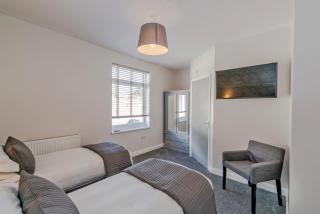 Cannock Hotel Apartments - Cannock - 4
