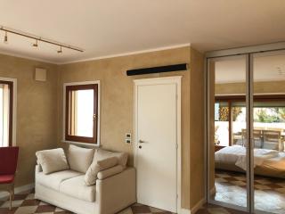 Lake Front Luxury Apartment - 1