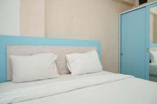 Gorgeous 2BR Green Pramuka Apartment By Travelio - Jacarta - 8