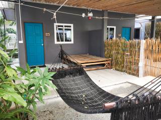 Glur Hostel - Ao Nang Beach - 1