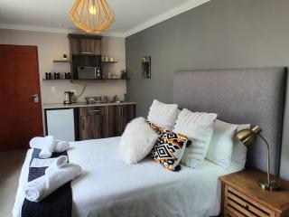 Sleep@84 - Dullstroom - 0
