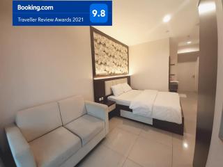 Apartemen Grand Kamala Lagoon Studio By Bonzela Property - 2