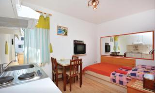 Sofia studio apartment Sucuraj - 3