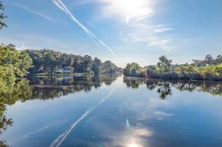 Queens Grant 653 - 6