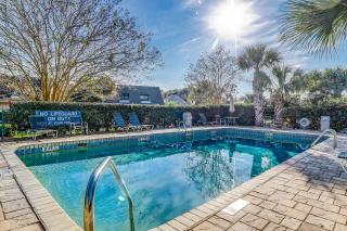 Queens Grant 653 - 5