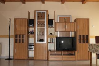 Cedar Apartment 4 - 9