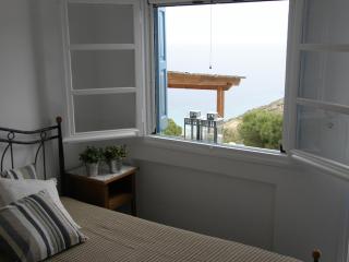 Chez Semiramis The Sun Touch House for 8 persons 5'min from the beach - 5