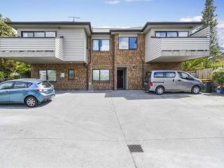 Lorne Apartments - 1