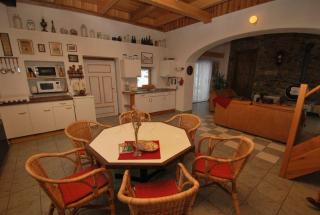 The Bohemian Farmhouse - - 9