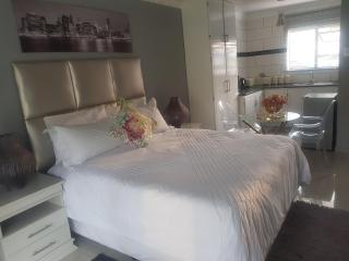 AGT Guesthouse - Vryheid - 2