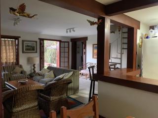 Linda Casa! Aconchegante e com ótima localização - Campos do Jordão - 1