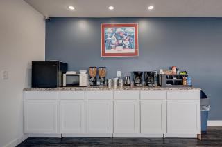 Travelodge by Wyndham Spirit Lake/Okoboji - Spirit Lake - 8