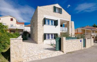 Luxury villa with a swimming pool Novigrad - 18339 - Novigrad Dalmatia - 2