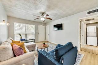 Urban Relaxation 2 BR Apartment - Dallas - 4